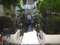 ���{���A�k���̕����}���V�����w�X�����[�n�C�c�k���x