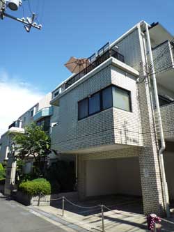 ���{���A�����ʂ̕����}���V�����w�G���K���g���C�t�����u�U�x