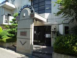 ���{���A�����ʂ̕����}���V�����w�G���K���g���C�t�����u�U�x