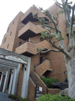 ���{���A�k���̕����}���V�����w�O�����G�[���k���x