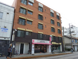 ���{���A��ˎR�̕����}���V�����w�Y�o��ˎR�R�[�|�x