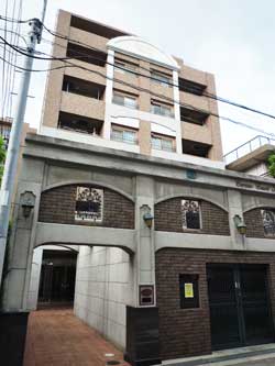 ���{���A�k���̕����}���V�����w�Z���b�\�R�[�g�k���x