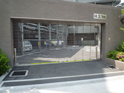 ���{���A���{���̕����}���V�����w�V�e�B�n�E�X���{�쐰���u�x