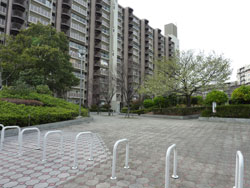 �Z�V�]��A��`���̕����}���V�����w�ߓS��`�K�[�f���n�C�c�x