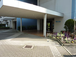 �Z�V�]��A��`���̕����}���V�����w��`�R�[�v�������x