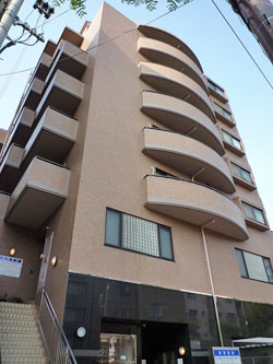 �w���e�[�W��ˎR