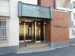 �V�_�̐X�O���[���n�C�c