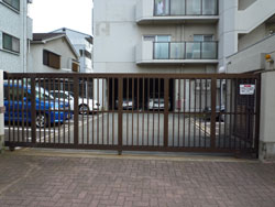 �R�X���X�n�C���Z�V�]