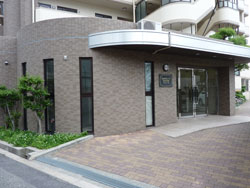 �V�����}���t�W�Z�V�]�����A�~���[�[