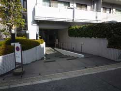 ��ˎR�V�e�B�n�E�X